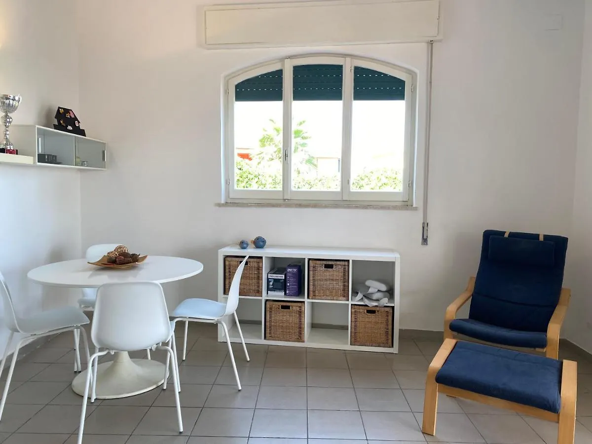 Villa Titti Residence La Bussola Fontane Bianche Holiday home