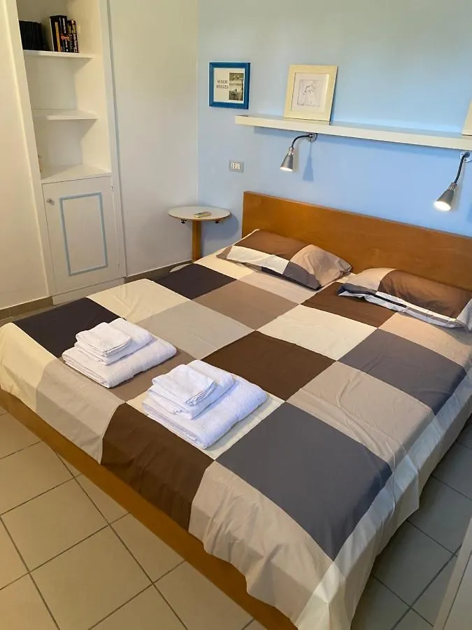 Holiday home Villa Titti Residence La Bussola Fontane Bianche
